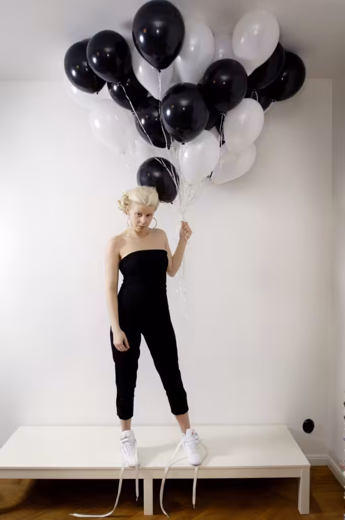 Artistportrait of Musician Robyn