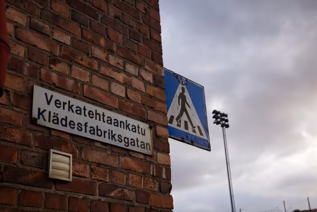 Bildskärm med foto och abstrakt alternativtext